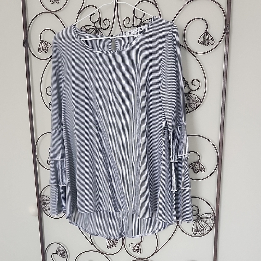 Elegant Blue Striped Women's Blouse